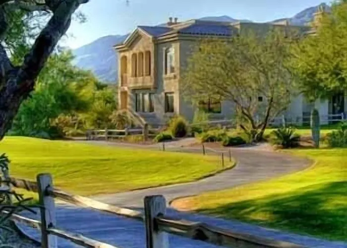 Casitas At Sabino Springs 4*