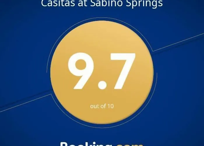 Casitas At Sabino Springs 4*